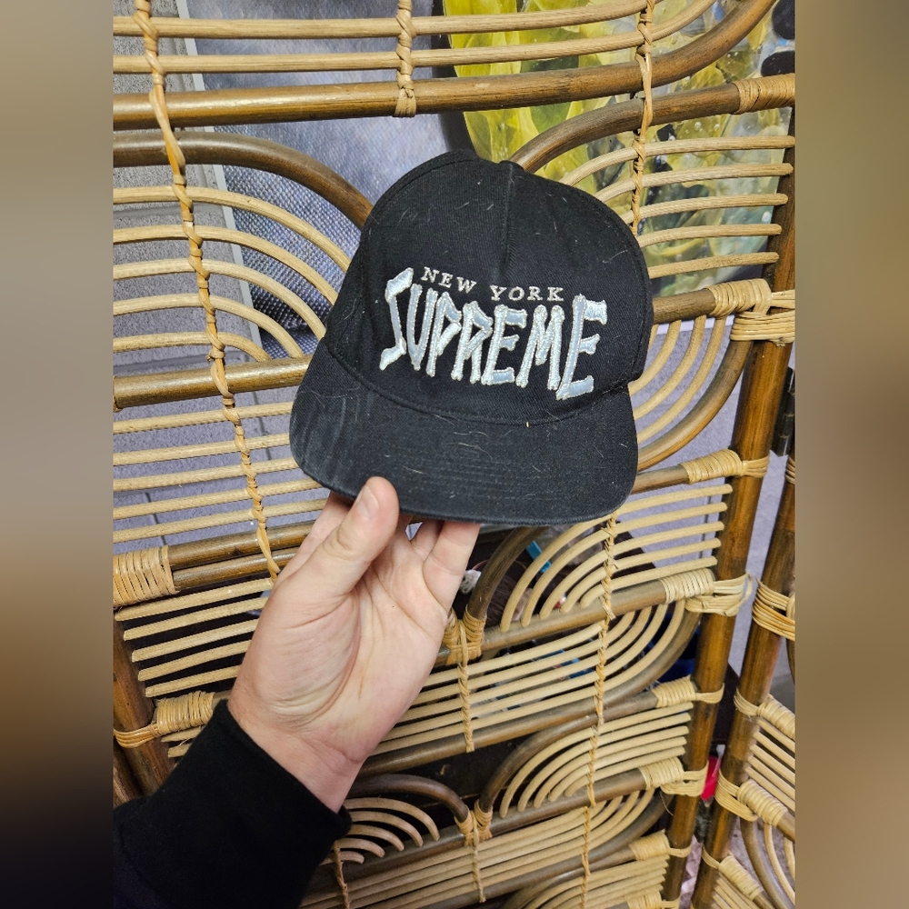 Supreme Hat